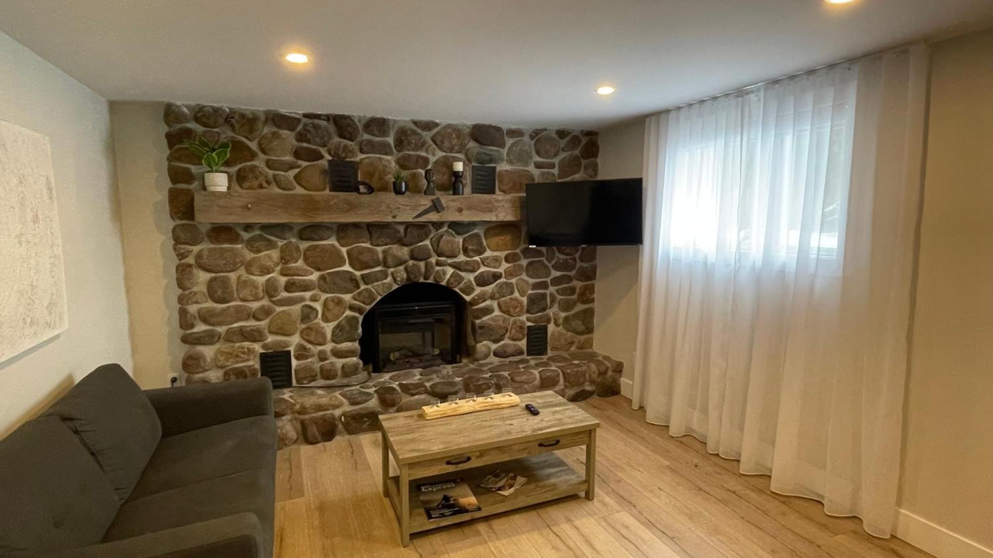 Le Pimbina Bed and Breakfast Mont-Tremblant Buitenkant foto